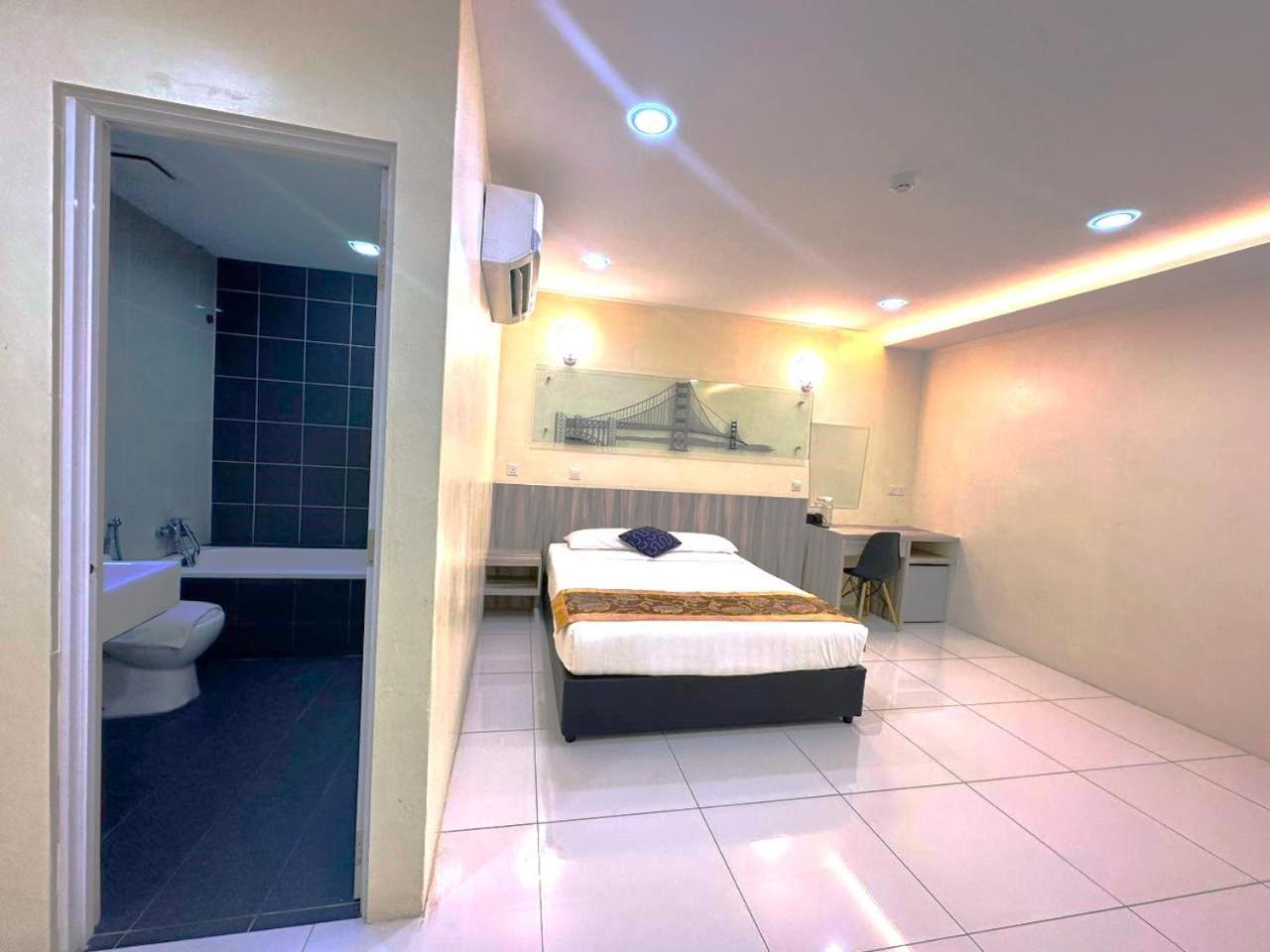 Capital O 89685 Atta Hotel Bukit Mertajam Bagian luar foto