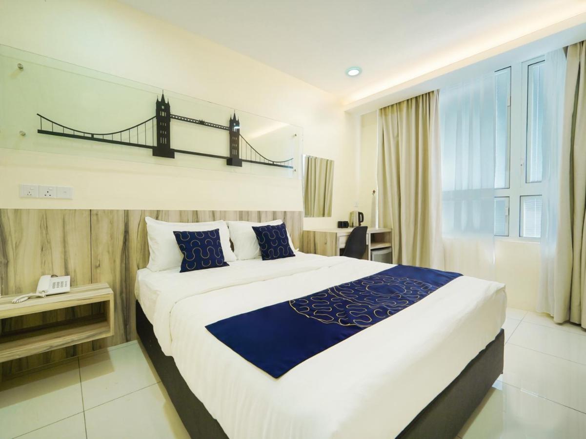 Capital O 89685 Atta Hotel Bukit Mertajam Bagian luar foto