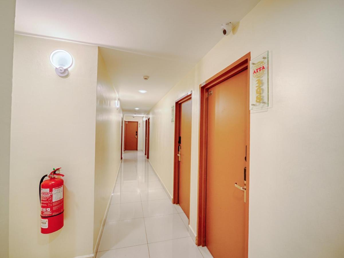 Capital O 89685 Atta Hotel Bukit Mertajam Bagian luar foto